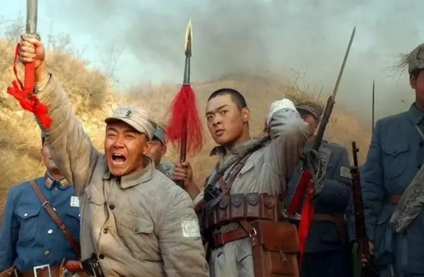 《亮劍》劇組重聚,16年了,李幼斌張光北各不同,配角張桐成視帝 《亮劍》劇組重聚,16年了,李幼斌張光北各不同,配角張桐成視帝