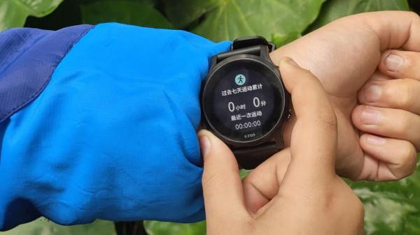 EZON宜準R6智慧手錶，運動愛好者的絕佳搭配