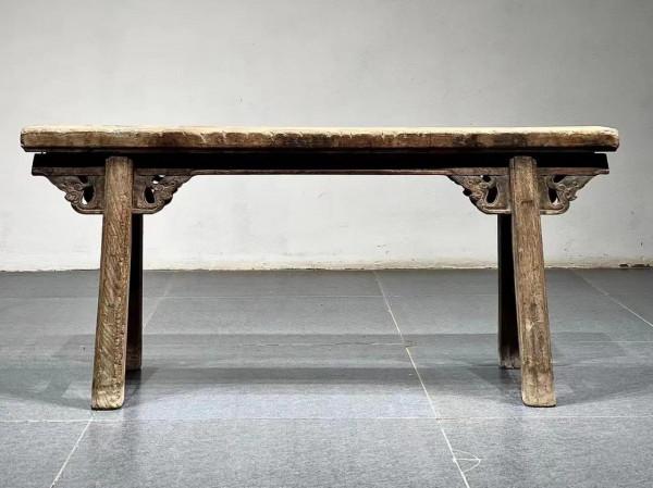 牛角式四出頭官帽椅，書櫃，條凳