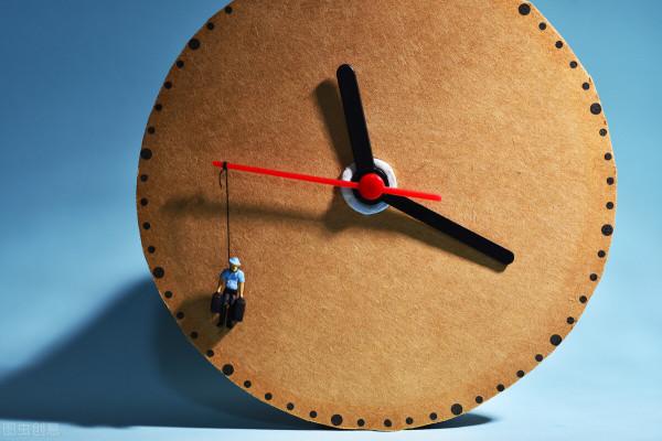 不眠：“為什麼你會愛上熬夜？”