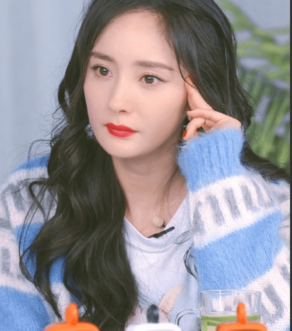 楊冪感情動向？楊紫合約變動？袁冰妍資源咖？明星違法犯罪通告？