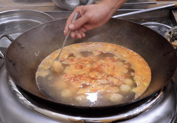 天冷喝湯最舒服，推薦6道湯的做法，滋補驅寒，開開心心過大年