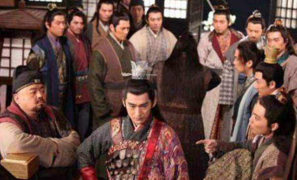 相士勸皇帝不要出宮,皇帝大怒:回來就斬了你!相士:你回不來了 相士勸皇帝不要出宮,皇帝大怒:回來就斬了你!相士:你回不來了