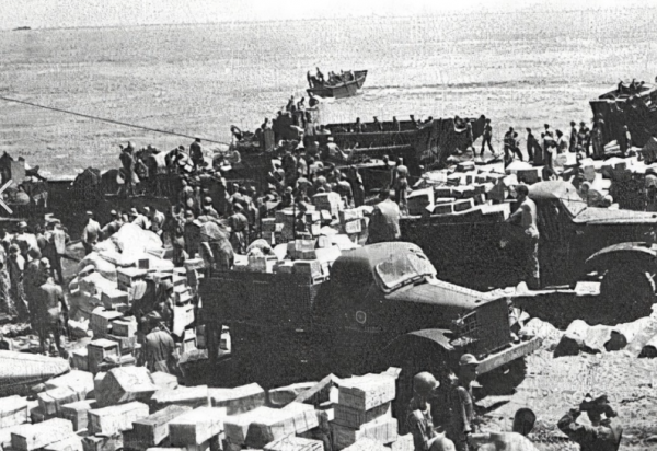 1945年李梅火攻,美國最瘋狂的軍事行動,徹底摧毀了日本工業 1945年李梅火攻,美國最瘋狂的軍事行動,徹底摧毀了日本工業