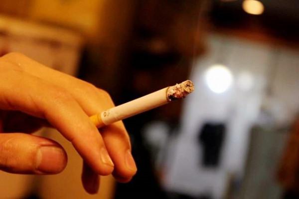 99年美國囚犯被判終身監禁，蠢到親手改判自己死刑，坐上電椅受刑