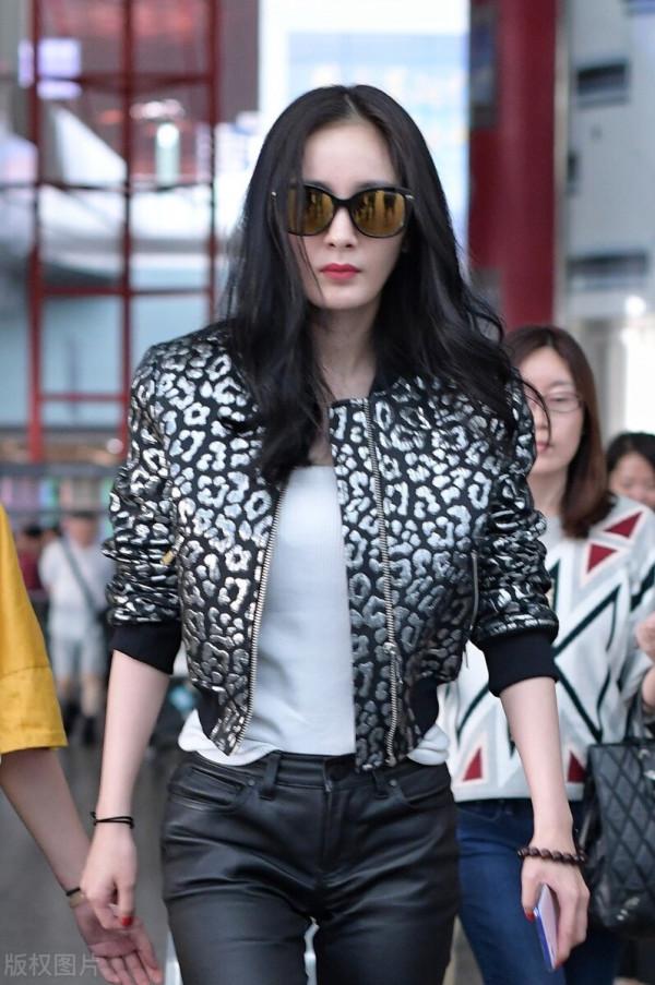 楊冪還是挺好看的