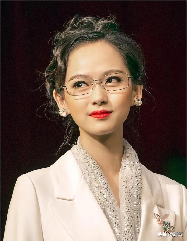 《007：無暇赴死》裡的安娜·德·阿瑪斯，到底有多美？