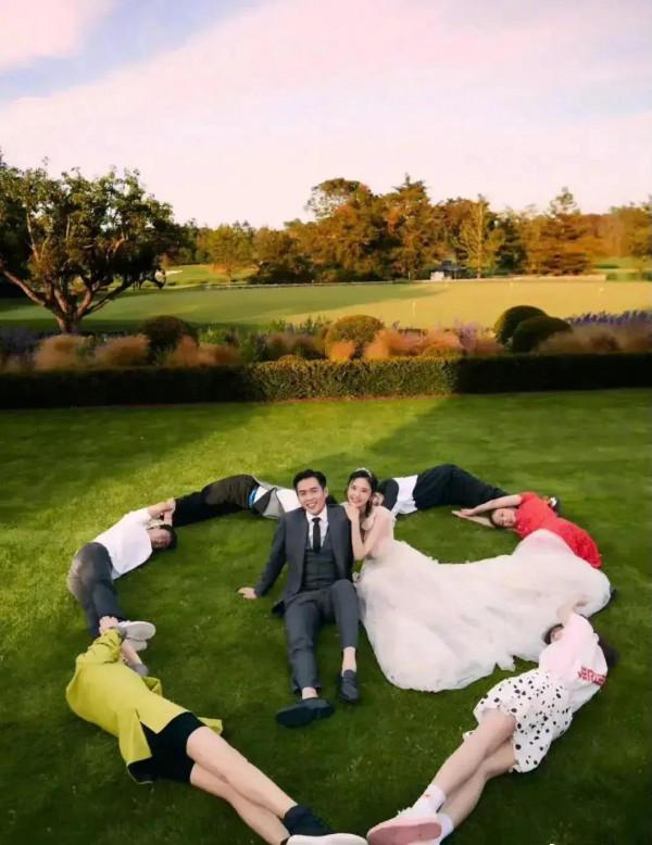 張若昀唐藝昕結婚現場照片首曝光,俊男靚女太養眼,有夫妻相嗎? 張若昀唐藝昕結婚現場照片首曝光,俊男靚女太養眼,有夫妻相嗎?