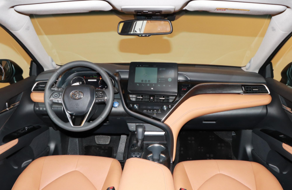 是你，你選哪款！日德之戰 豐田凱美瑞對比大眾帕薩特