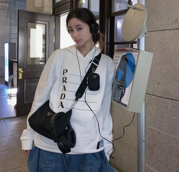 有一種整容叫熱巴換男友風，從女神到少年感，穿中性風的樣子好帥