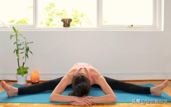 入睡困難、總是睡不沉怎麼辦?一套減壓助眠的瑜伽序列快收下 入睡困難、總是睡不沉怎麼辦?一套減壓助眠的瑜伽序列快收下