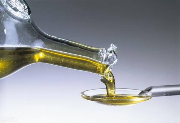 油煙是百萬人死於室內汙染的誘因？盤點油煙的四宗罪