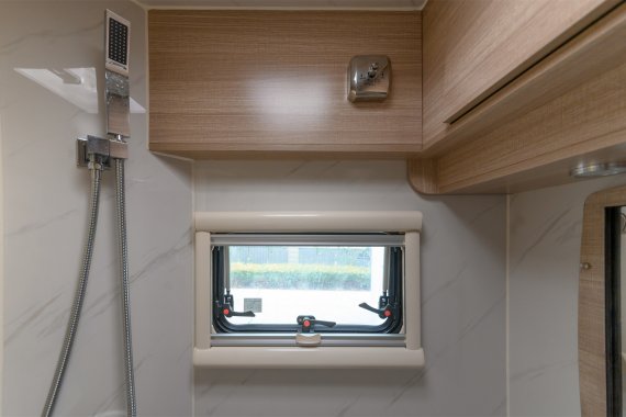 價格相當，鳳凰這兩款房車怎麼選？鳳凰上途T1VS鳳凰上途C1風尚版