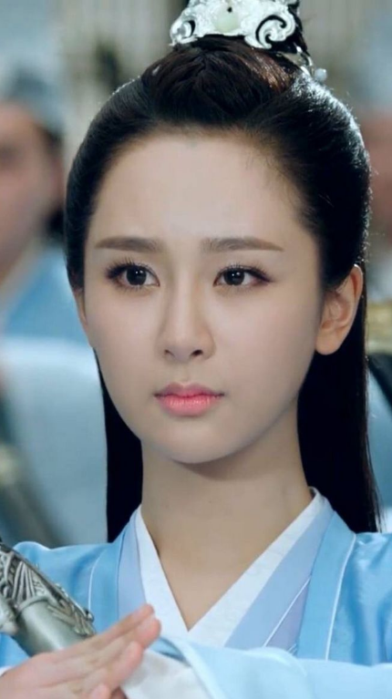 這6位女星“又土又胖臉也凹”，年輕時顏值一般，卻越老越好看