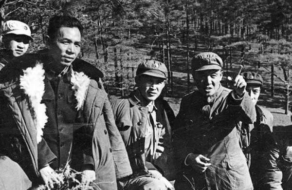 丁盛指揮所的成員,九一三事件後被下放,復出後擔任大軍區顧問 丁盛指揮所的成員,九一三事件後被下放,復出後擔任大軍區顧問