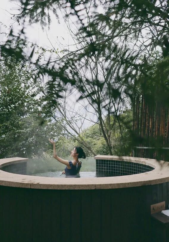 度假天花板，一房一私湯|都江堰冬季私湯溫泉民宿溫暖你心！