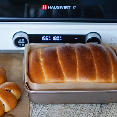 軟綿綿的手撕牛奶排包｜奶香味這麼做，吃前一定備足飯