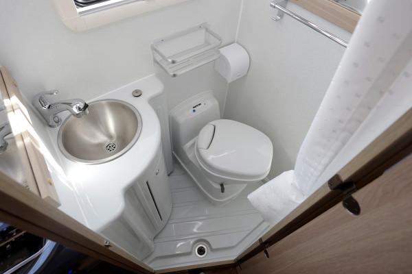 中高階房車的品質，滿足一家3-5口旅居生活，隆翠哆啡C635