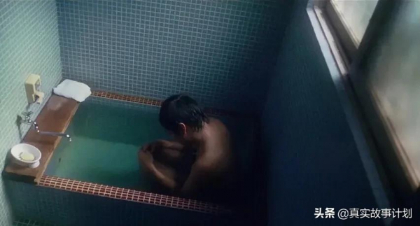 啃老10年第一次出門找工作成為銷冠：30歲開始工作，花35萬追星