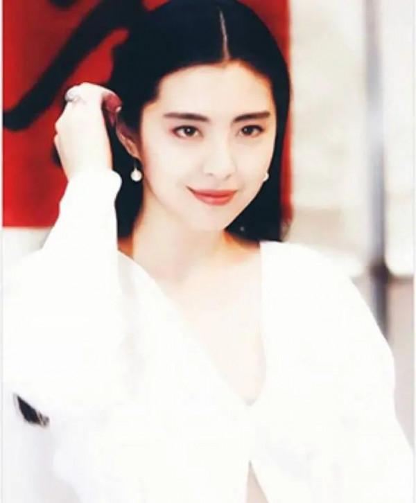 至今未嫁的10位大齡港臺女星，有人皈依佛門，有人被騙後心灰意冷