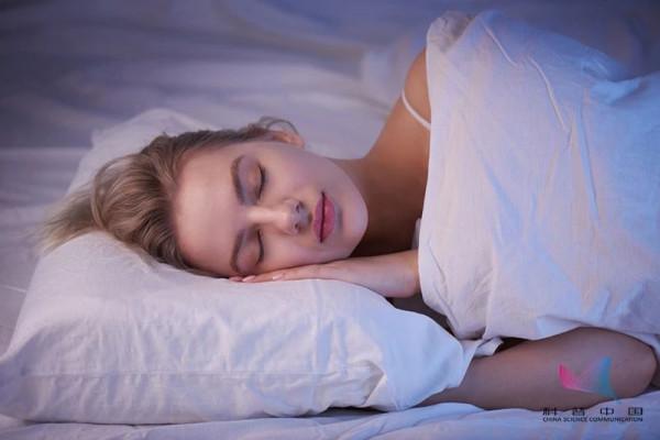 為啥一覺醒來夢都忘了？這些夢可能是疾病的徵兆……