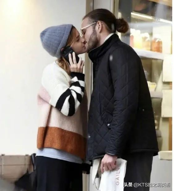 艾瑪·沃森新戀情曝光?網友:赫敏濾鏡碎一地 艾瑪·沃森新戀情曝光?網友:赫敏濾鏡碎一地