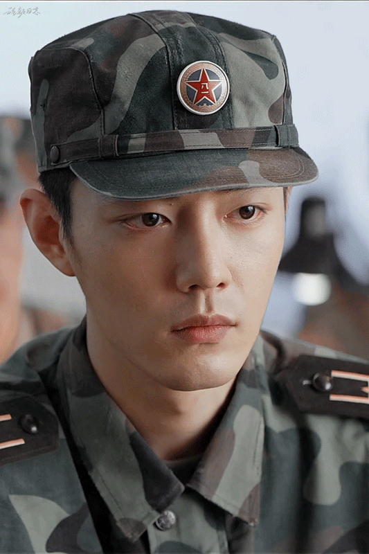 原來能治癒顧一野的只有身為軍人的責任 原來能治癒顧一野的只有身為軍人的責任