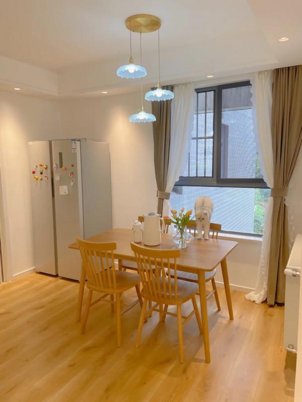 再買房，就照她家這樣裝，全屋大白牆、無主燈，乾淨利落，好舒服