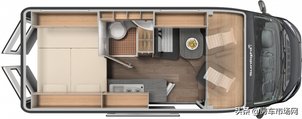 兩人使用進口菲亞特房車,旅居考驗動手能力,一個座位都可拼床 兩人使用進口菲亞特房車,旅居考驗動手能力,一個座位都可拼床