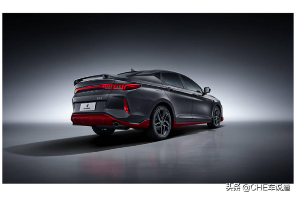 轎車買大不買小，這四款A+級車，乘坐寬敞，省油還耐開