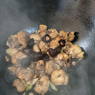 這道家常黃燜雞～，我一年四季都想吃