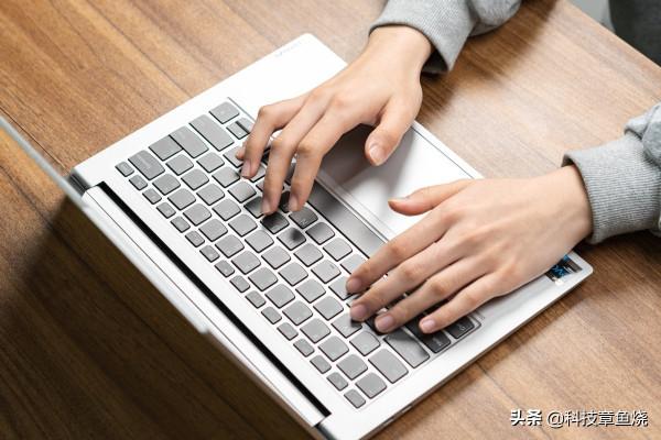 2.8K+90Hz能做什麼？小新Pro14給你答案