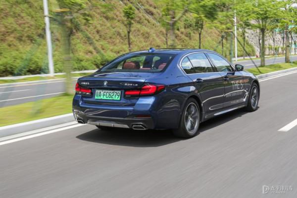 誰說綠牌車都很low?寶馬535Le告訴你什麼叫豪華插混轎車
