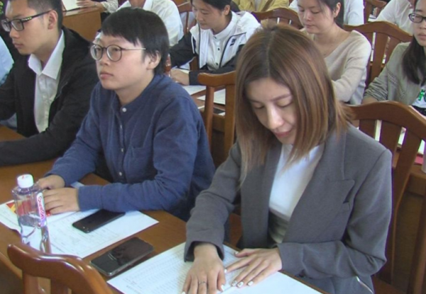 鄉鎮公務員招聘門檻降低，部分崗位三不限，往屆生的春天來了