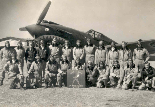 農民採藥發現一架戰機，美國總統親自寫信感謝，到底發生了什麼