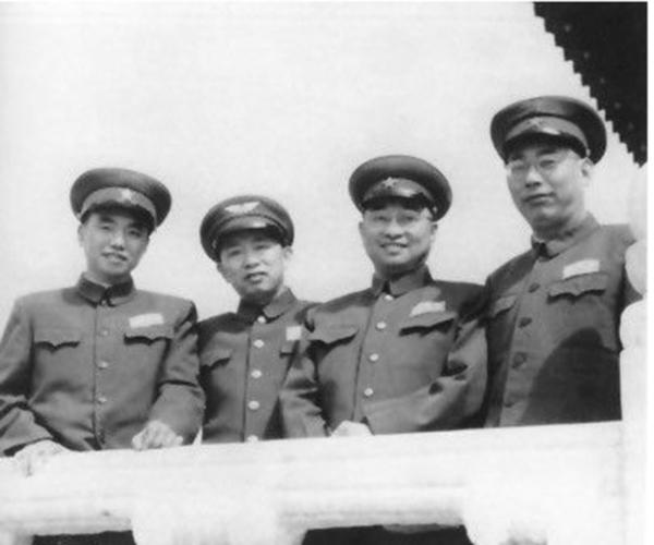 1981年，74歲的蕭克回鄉來到蕭亮家，蕭克感嘆：蕭家只剩我一人了