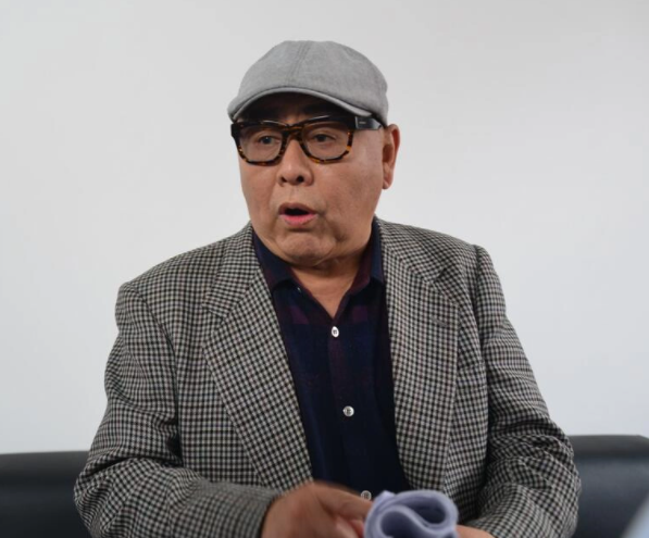 徐崢回憶大二脫髮困擾,笑稱歲月沒殺掉豬,10版豬八戒他最成功? 徐崢回憶大二脫髮困擾,笑稱歲月沒殺掉豬,10版豬八戒他最成功?