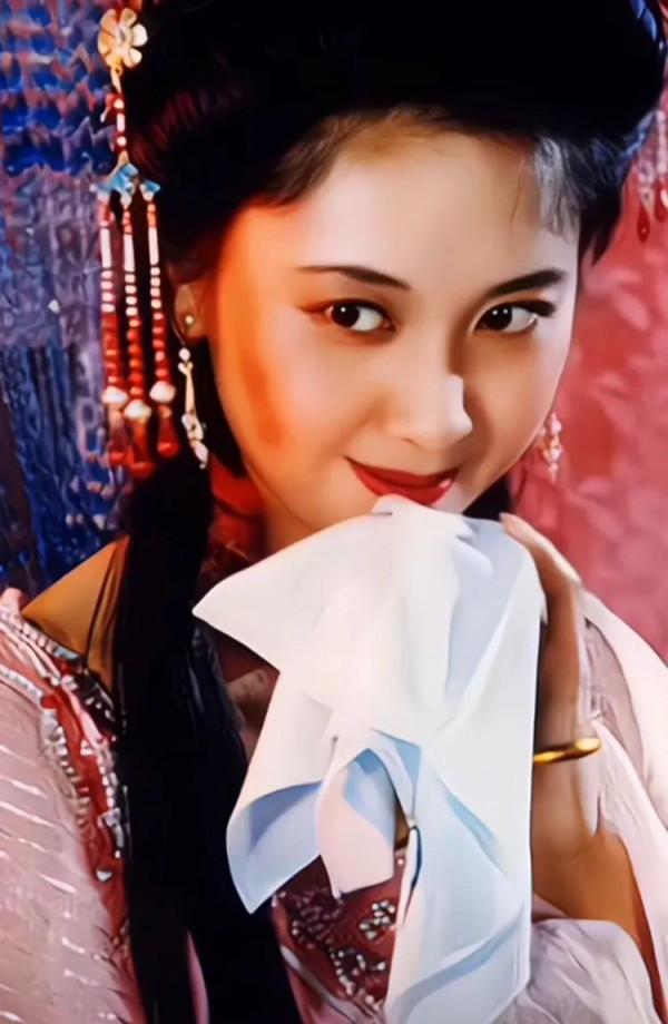 朱琳，最美的女兒國國王表情圖集