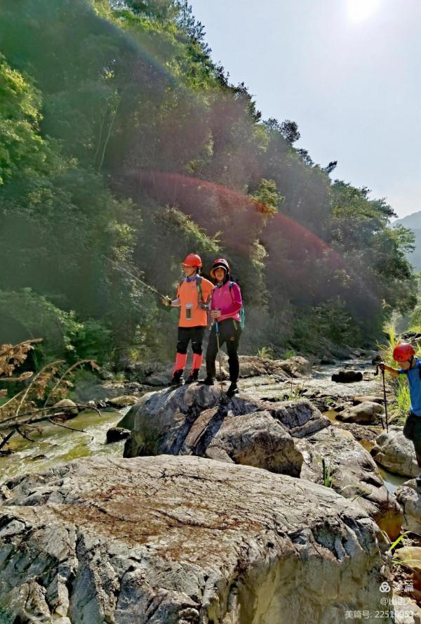 流在心中的一條河 流在心中的一條河