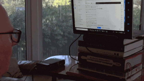 首位植入腦機介面的患者透過Twitter釋出資訊