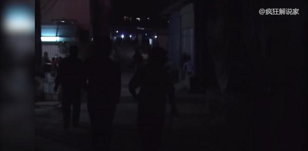 工地出租屋的“灰色交易”，主角被抓才敢上映，這部紀錄片太敢拍