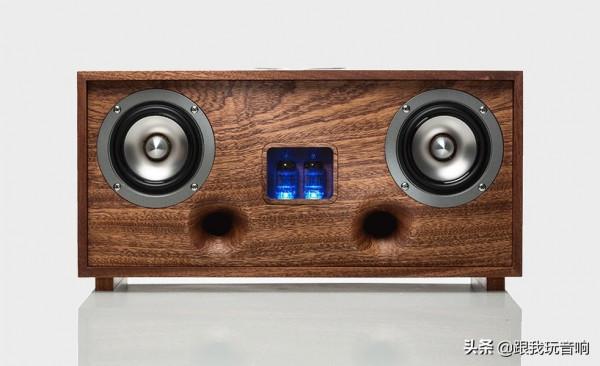 原木手工製作的數碼管前級復古音響 原木手工製作的數碼管前級復古音響