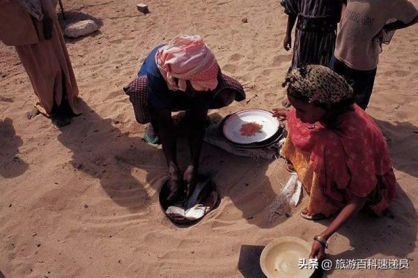 極高溫60℃,還有人在此居住,到底為了啥,網友說:確實牛啊 極高溫60℃,還有人在此居住,到底為了啥,網友說:確實牛啊