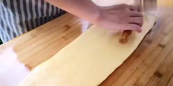 油條新做法，發麵不揉麵，雙手一按，簡單酥脆，保證一次成功