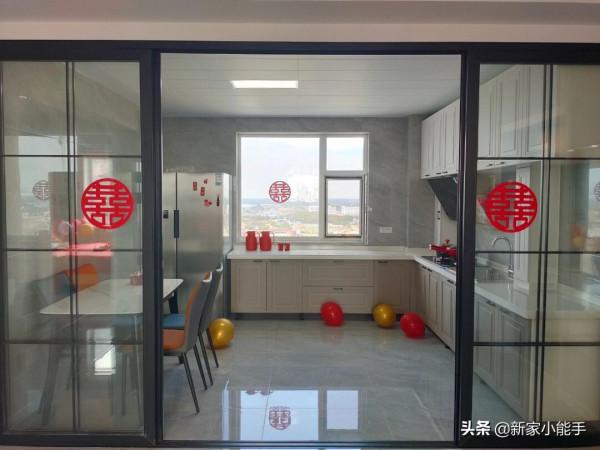 看她家婚房，佈置太喜慶了，全屋裝修花了12萬，真心羨慕