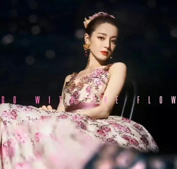 劉亦菲楊冪唐嫣，迪麗熱巴，趙麗穎，楊穎，倪妮劉詩詩85花誰更美