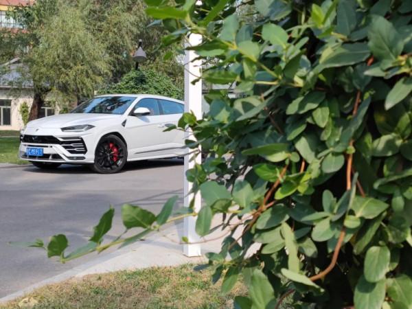 Cars01試駕丨邂逅白色戀人——蘭博基尼Urus Cars01試駕丨邂逅白色戀人——蘭博基尼Urus