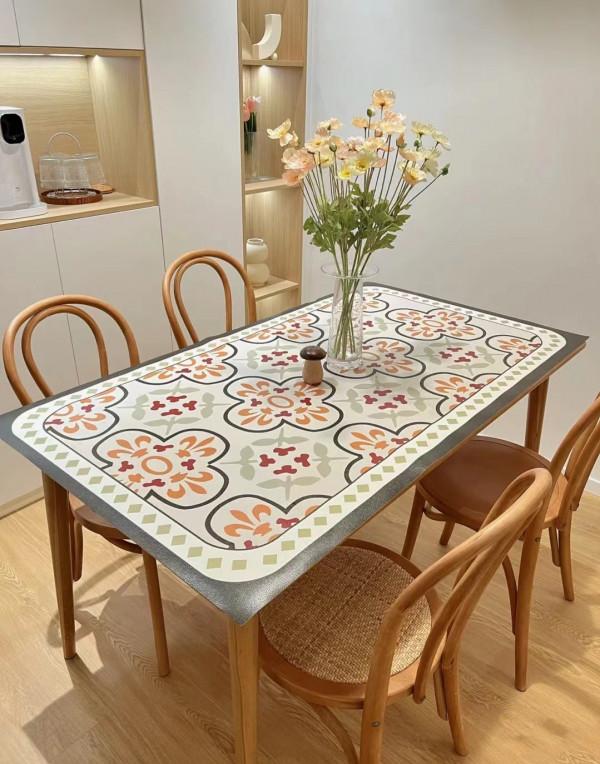 她家72平米，全屋不弔頂，不做背景牆，簡約耐看又顯大，人見人誇