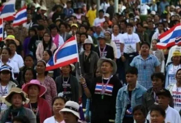 僅靠一款飲料，成就三位富豪，卻終究逃不過“富不過三代”的魔咒