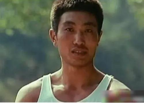 老戲骨杜源:4歲認識愛妻,結婚39年零緋聞,女兒成了最大驕傲 老戲骨杜源:4歲認識愛妻,結婚39年零緋聞,女兒成了最大驕傲